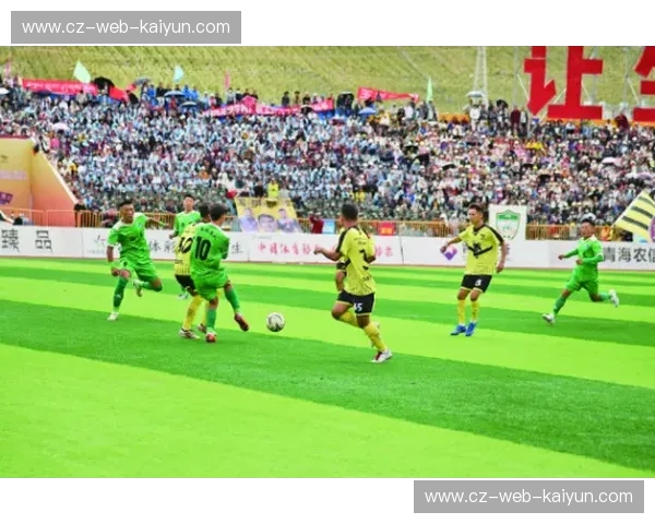 红蓝对决：欧冠赛场上的老特拉福德恩怨情仇